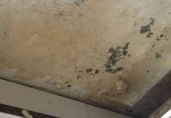 罗源阳台漏水维修公司分享下罗源卫生间渗水维修需要注意哪些问题。